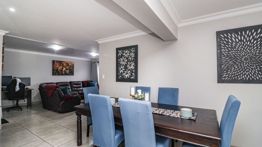 3 Bedroom Property for Sale in Dana Bay Western Cape